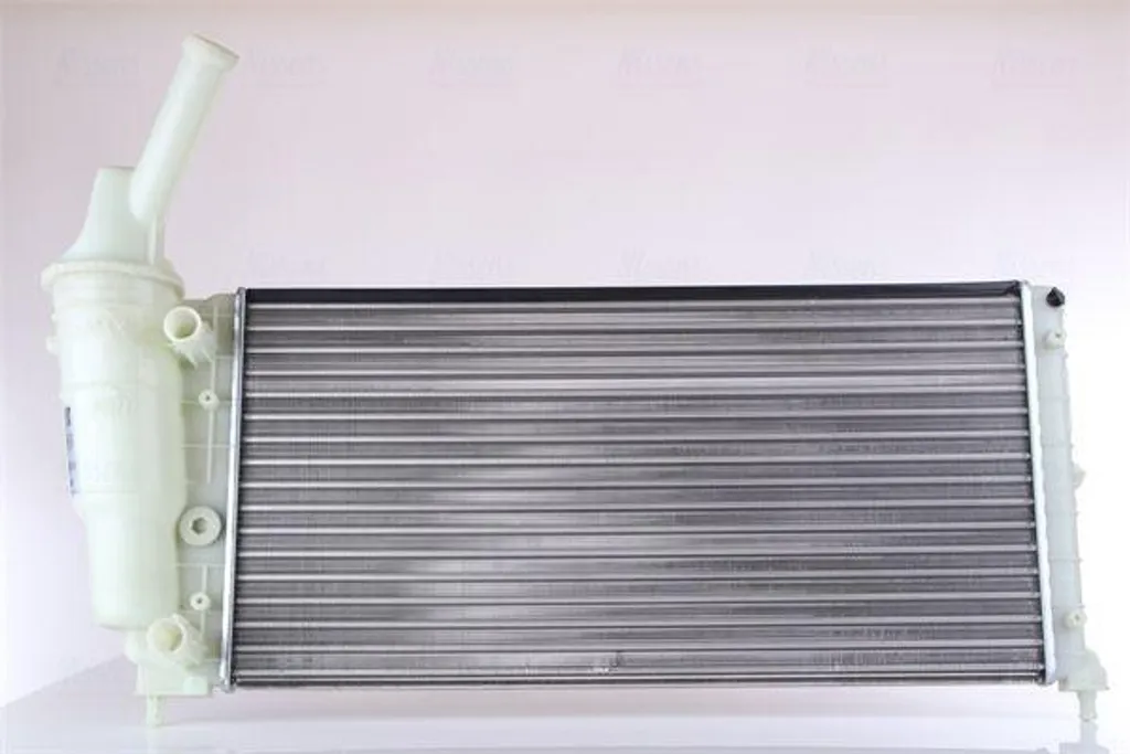 Évitez la Surchauffe avec le Radiateur Nissens 61893 - Mazda et Lancia