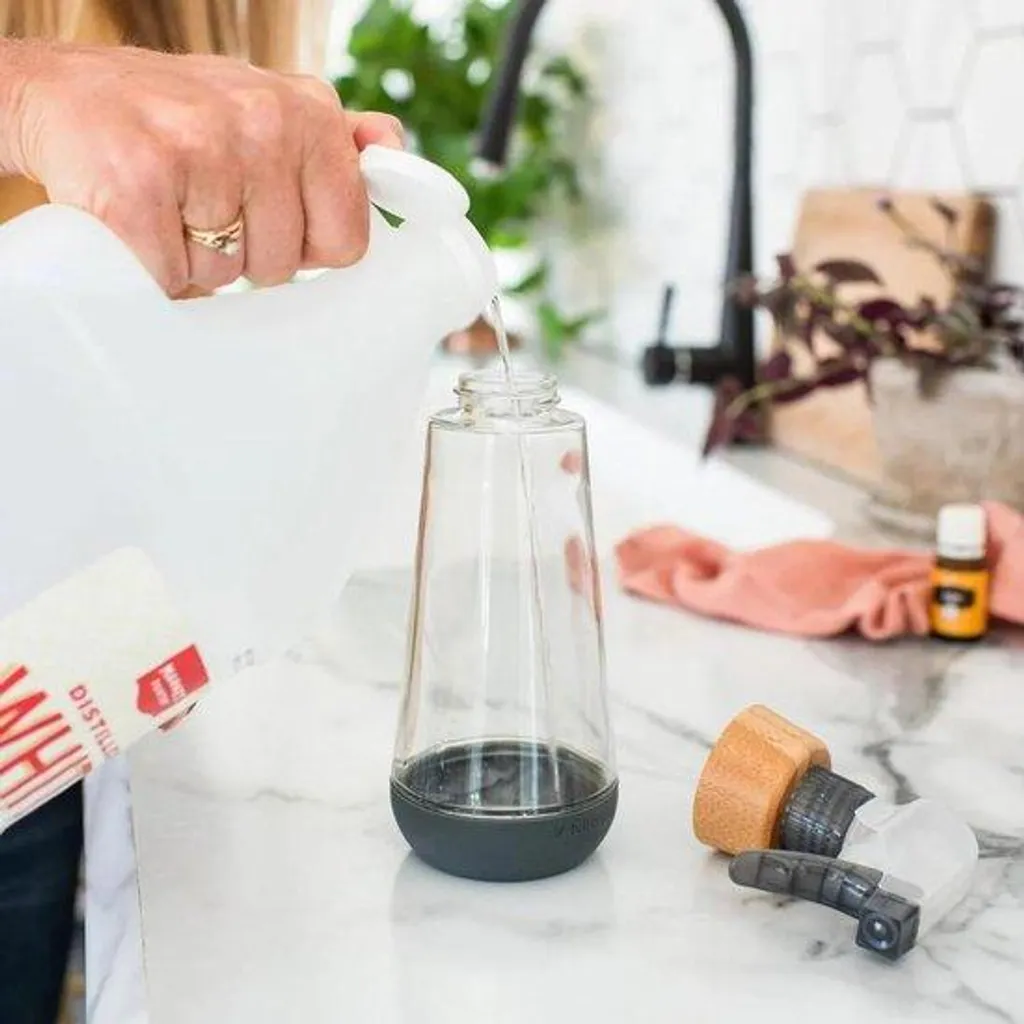 Vaporisateur verre et bambou durable pour finir avec le plastique