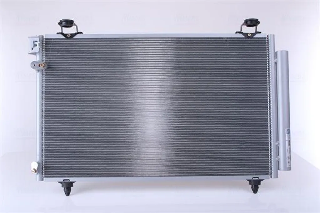 Réparer la clim de votre Corolla avec ce condenseur Nissens 940081 neuf