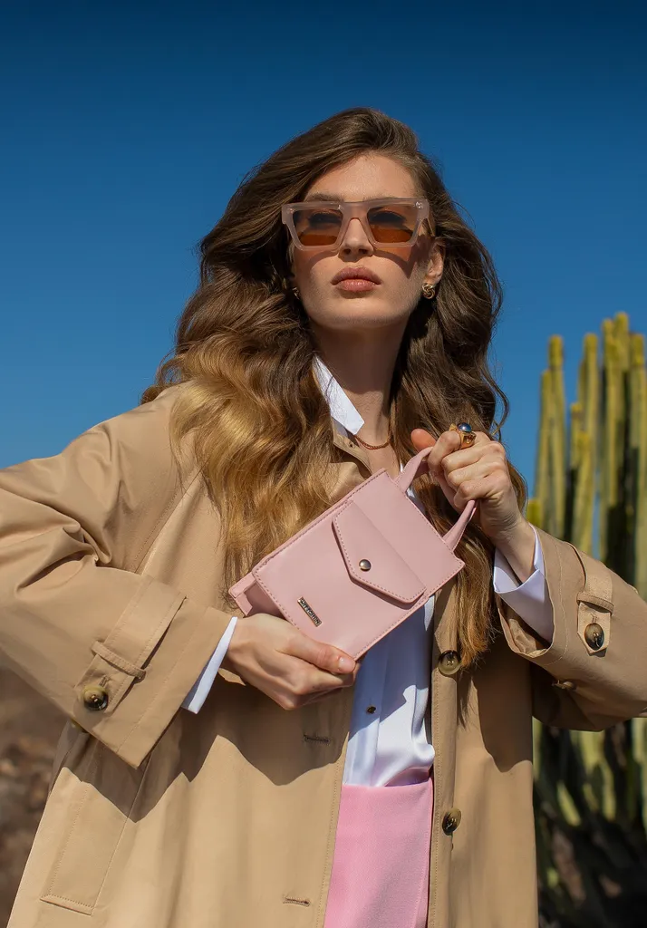Mini pochette téléphone Wittchen rose pour sorties et voyages légers