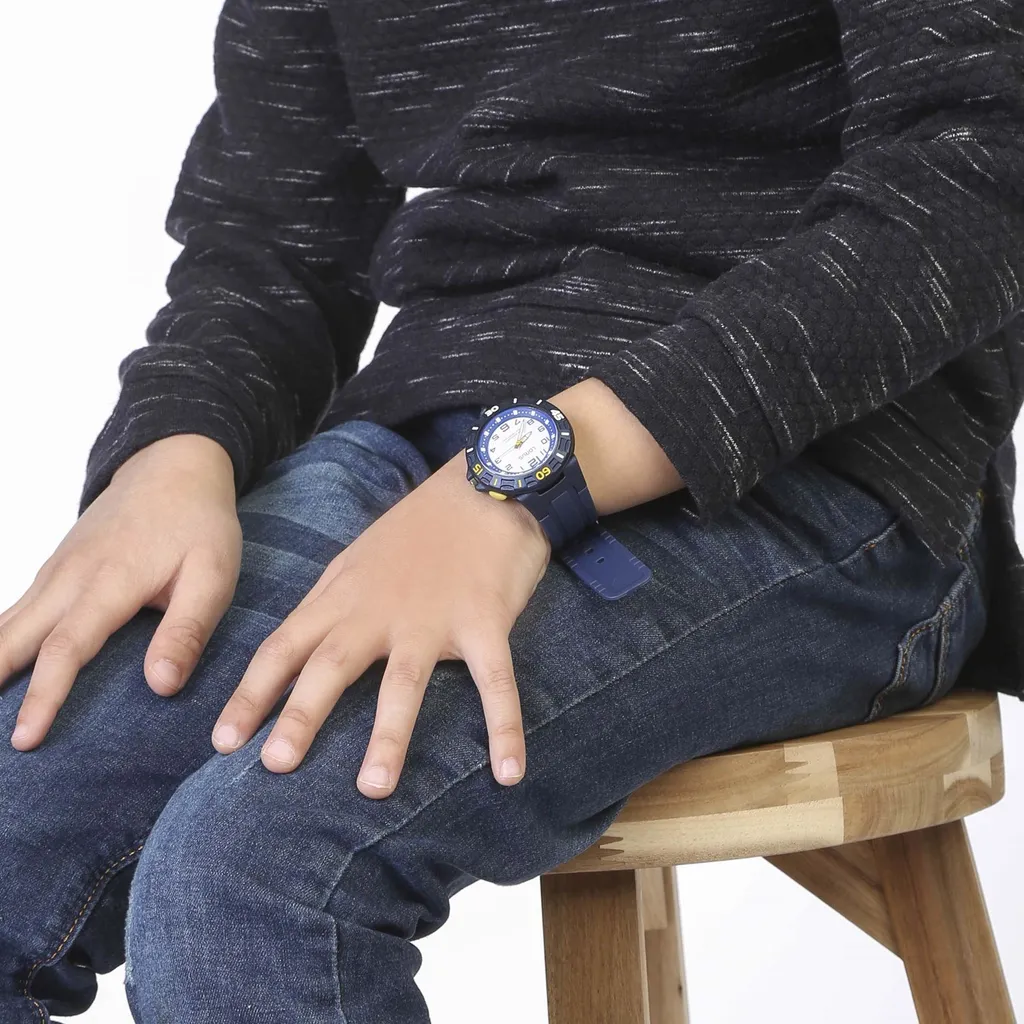 Montre Digitale Lorus pour Enfant R2317HX9 Étanche et Sportive Noire - 5