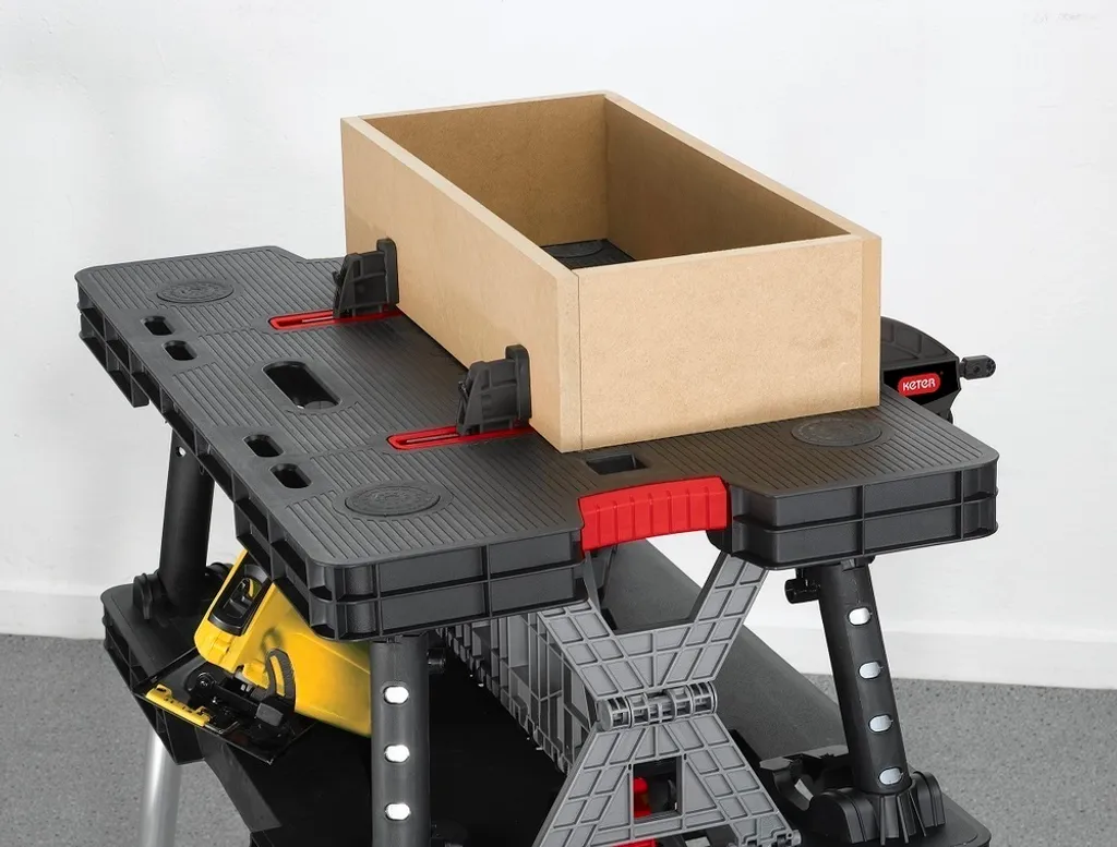 Établi pliant transportable KETER avec plateau de serrage polyvalent - 27