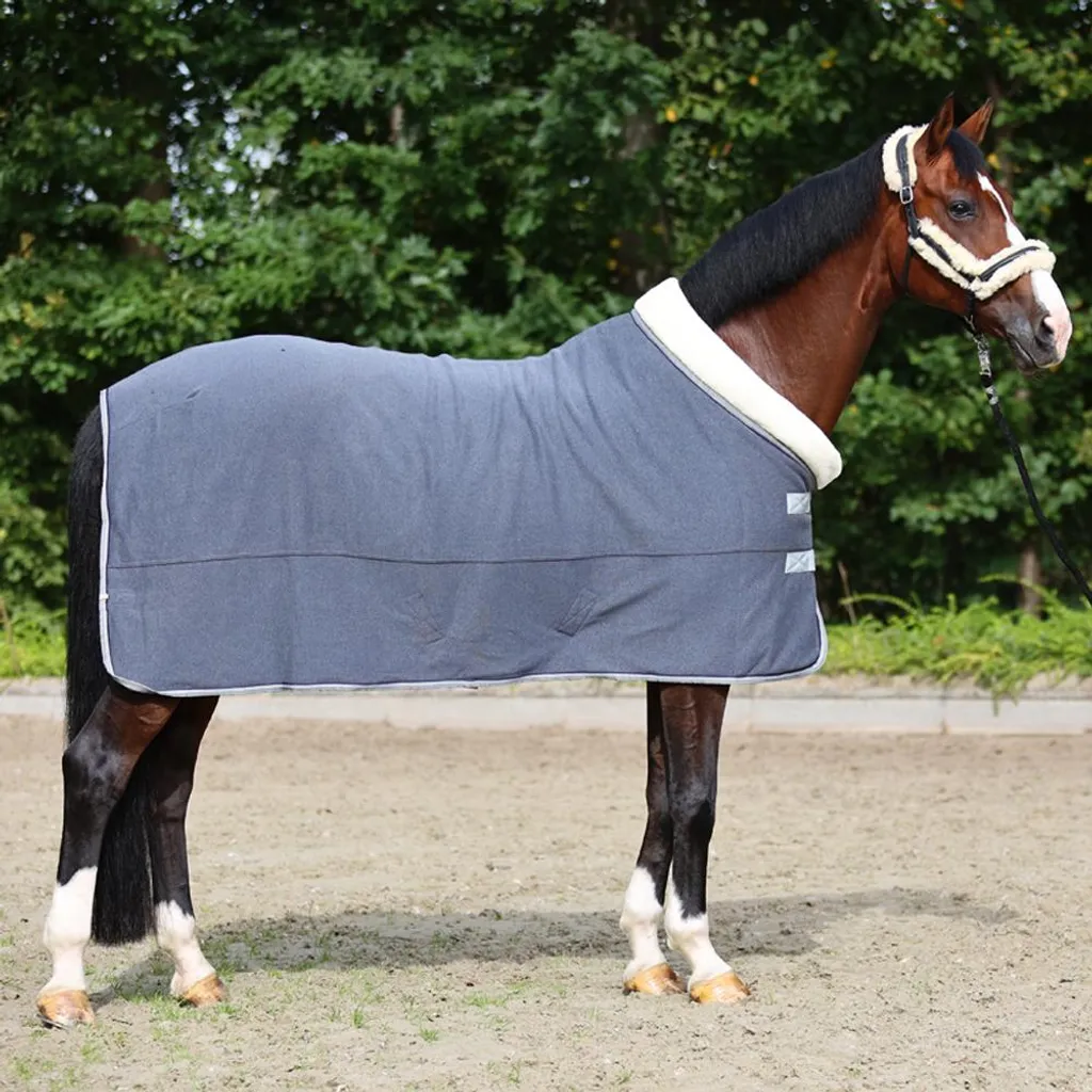 Kavalkade Elegance: La Coperta Più Bella e Comoda per il Tuo Cavallo