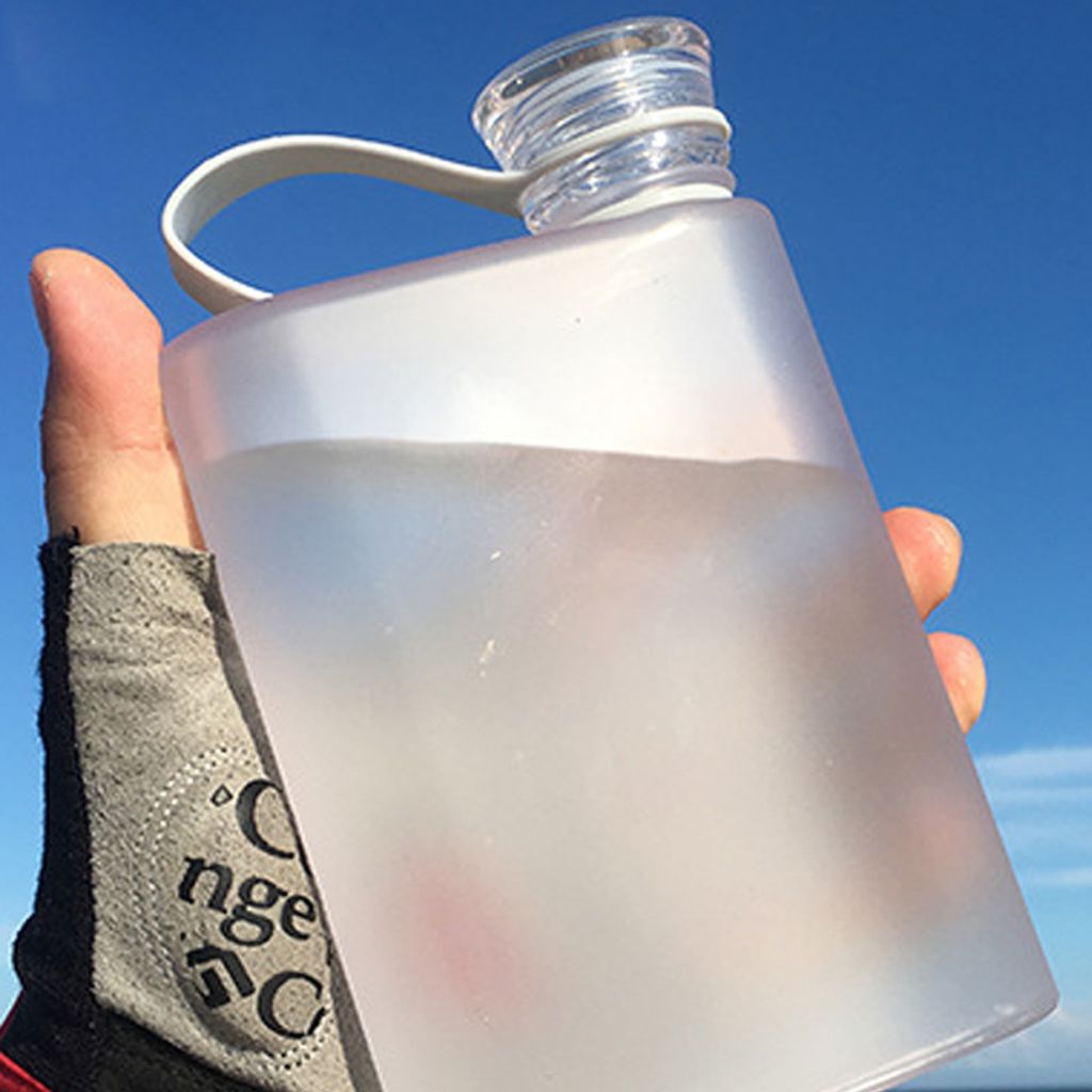 Flache Wasserflasche, auslaufsichere, schmale