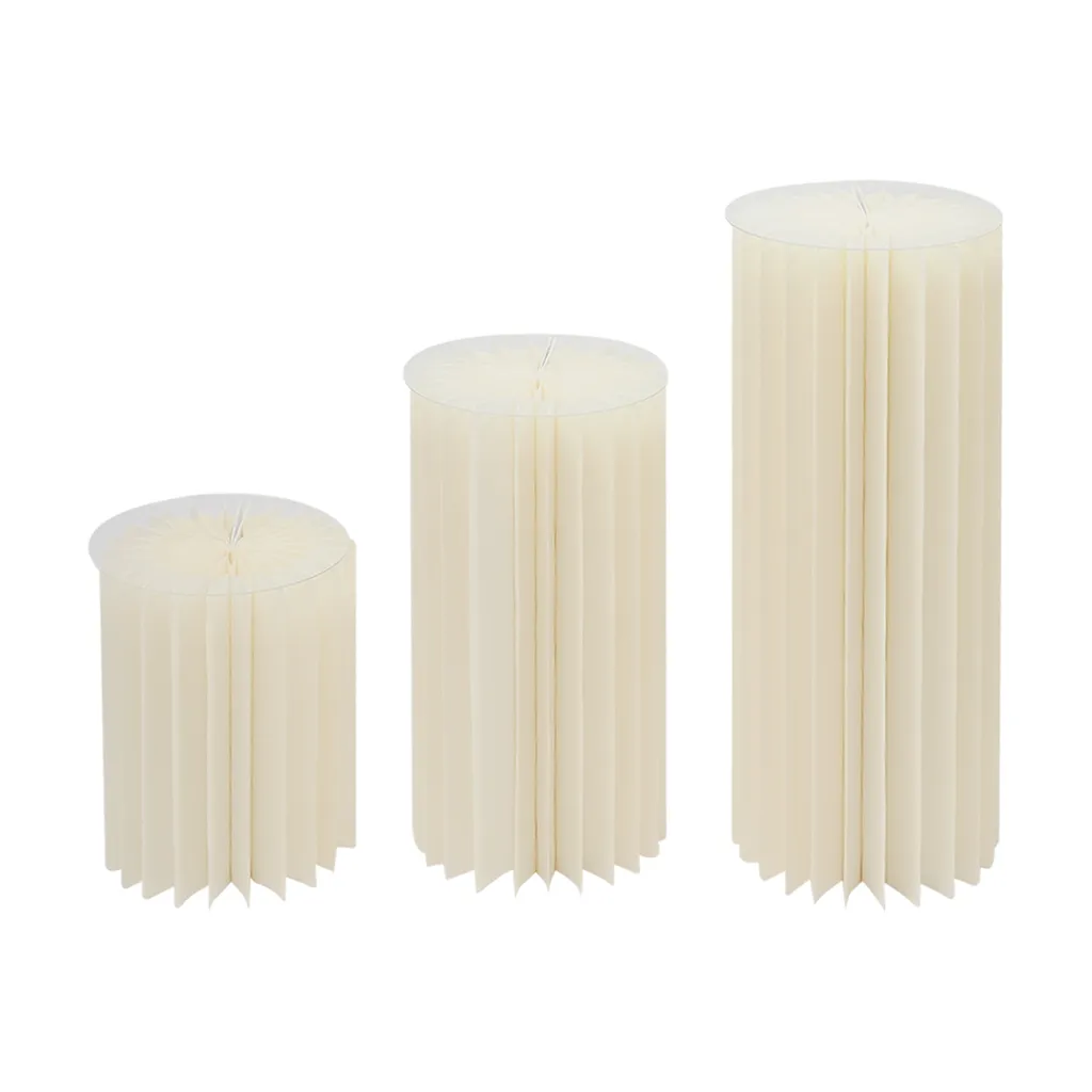 Support de fleurs blanc pour arche de jardin et réception festive