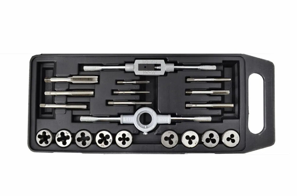 Set Di 2 Maschi A Macchina Metrici M3x0,5 In Acciaio HSS - 3 Scanalature Dritte Per Filettatura Foro Passante