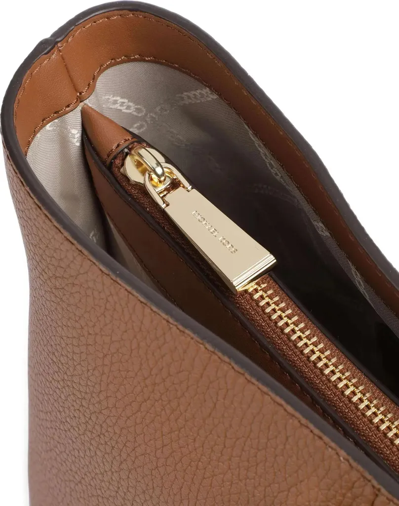 Cabas Michael Kors Temple Marron : Le Sac Spacieux qui Reste Élégant - 5