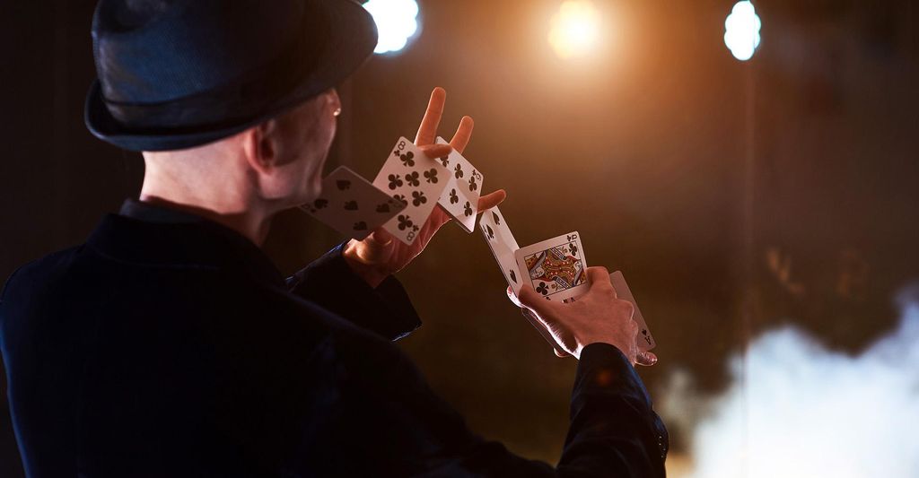 mydays Magic Dinner Show Überlingen; Erlebnis verschenken oder selbst erleben; Gutschein für 1 Person(en)