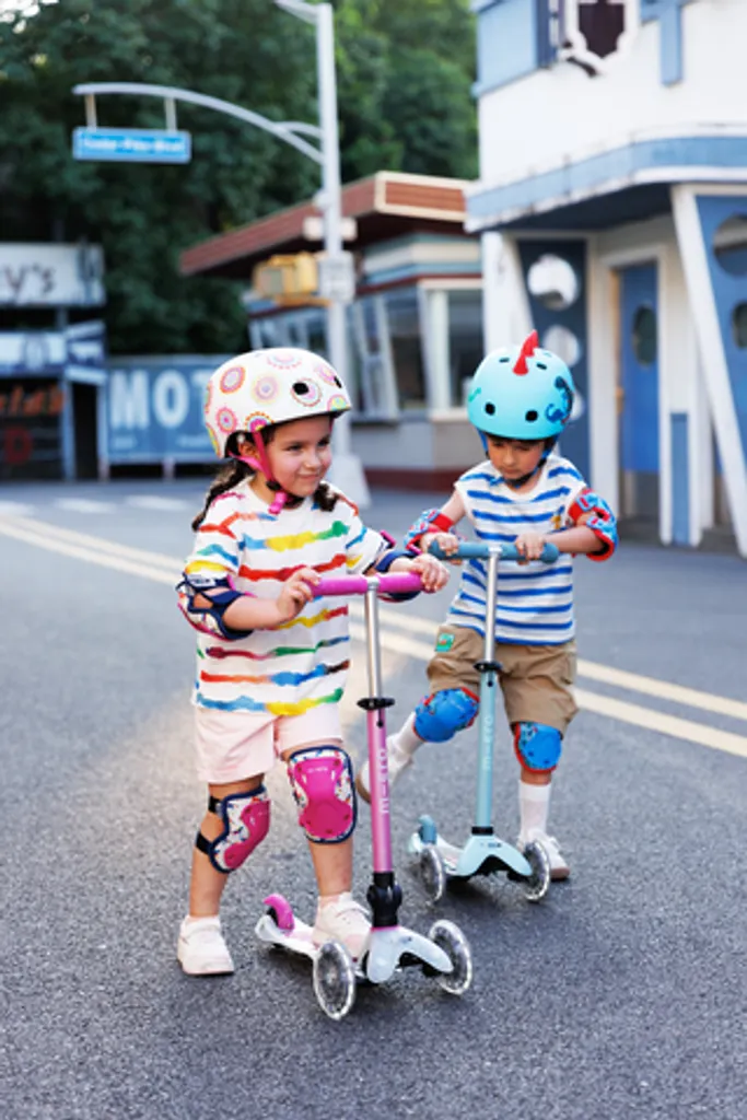 Micro Mobility Deluxe Foldable Orion LED : Trottinette Pliable Enfant - 12
