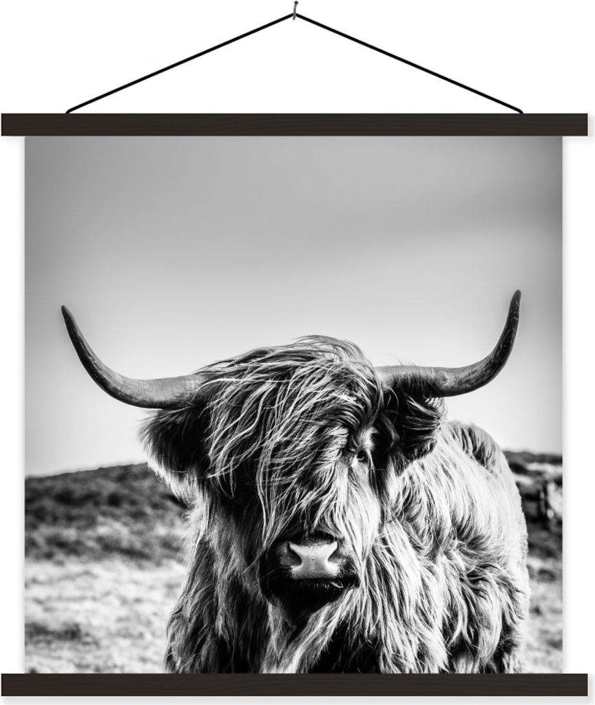 MuchoWow Textilposter Kuh - Schottisches Hochlandrind - Schwarz - Weiß - Tier - Natur - Wildtiere 90x90 cm mit schwarzem Rahmen - Magnetisches