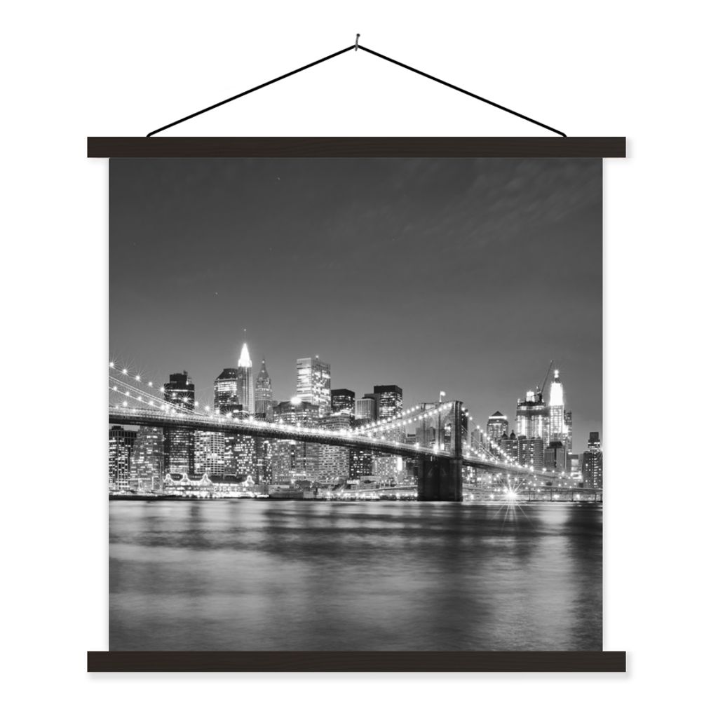 MuchoWow Textilposter New York - Brücke - Brooklyn - Schwarz und weiß - Architektur 60x60 cm mit schwarzem Rahmen - Posteraufhänger