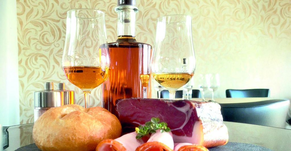 mydays Whiskey und Speck Tasting Alberndorf in der Riedmark; Erlebnis verschenken oder selbst erleben; Gutschein für 1 Person(en)