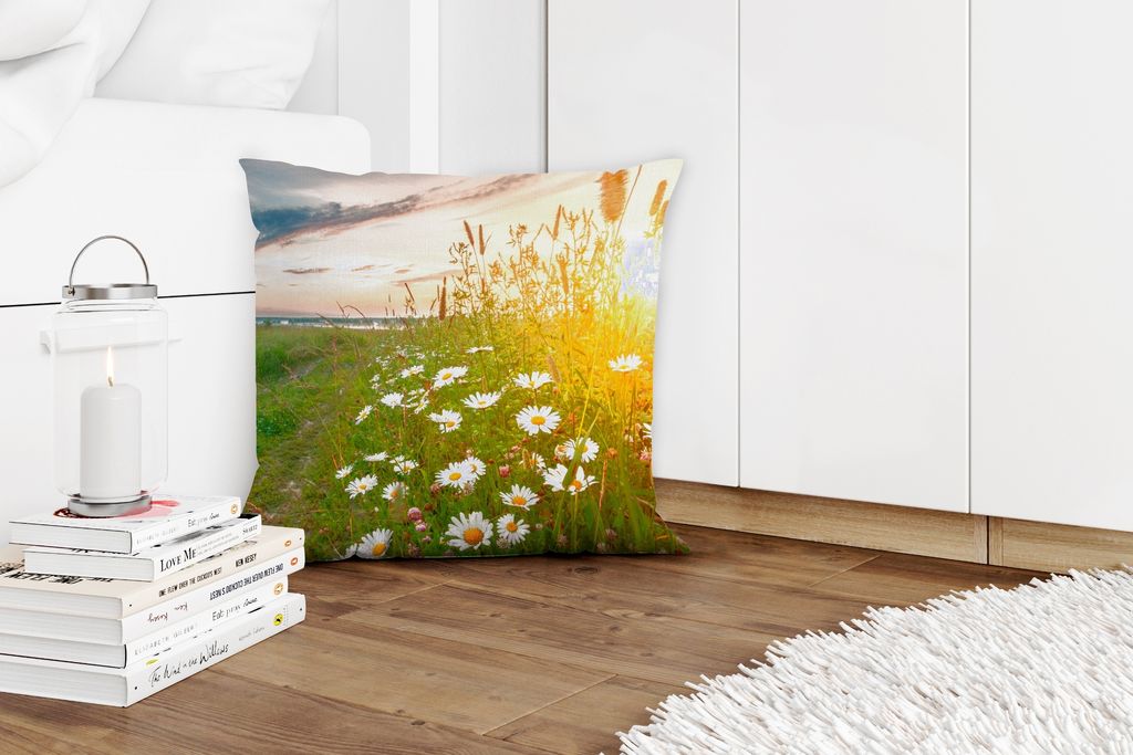MuchoWow Zierkissen Sofakissen Wohnzimmer Dekokissen 45x45 cm Blumen - Gänseblümchen - Natur - Sonne - Horizont - Schlafpolster - Polster für ...