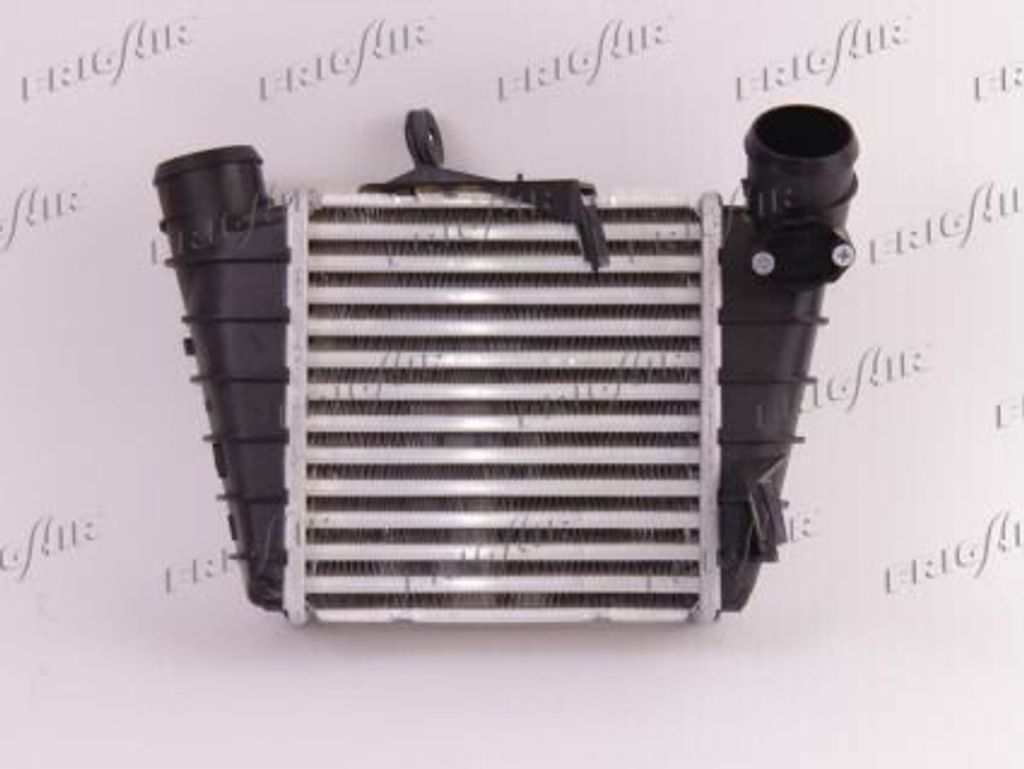 FRIGAIR 0710.3018 Ladeluftkühler LLK für VW POLO (9N) Turbo Intercooler