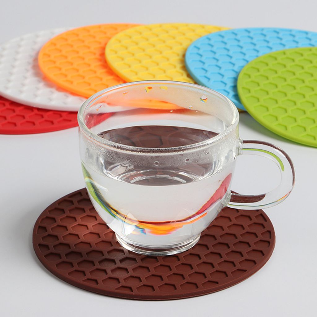 4er Set Bunte Silikon-Untersetzer – Rutschfest, Spülmaschinenfest – 10x10 Cm, Für Gläser, Tassen & Heiße Töpfe
