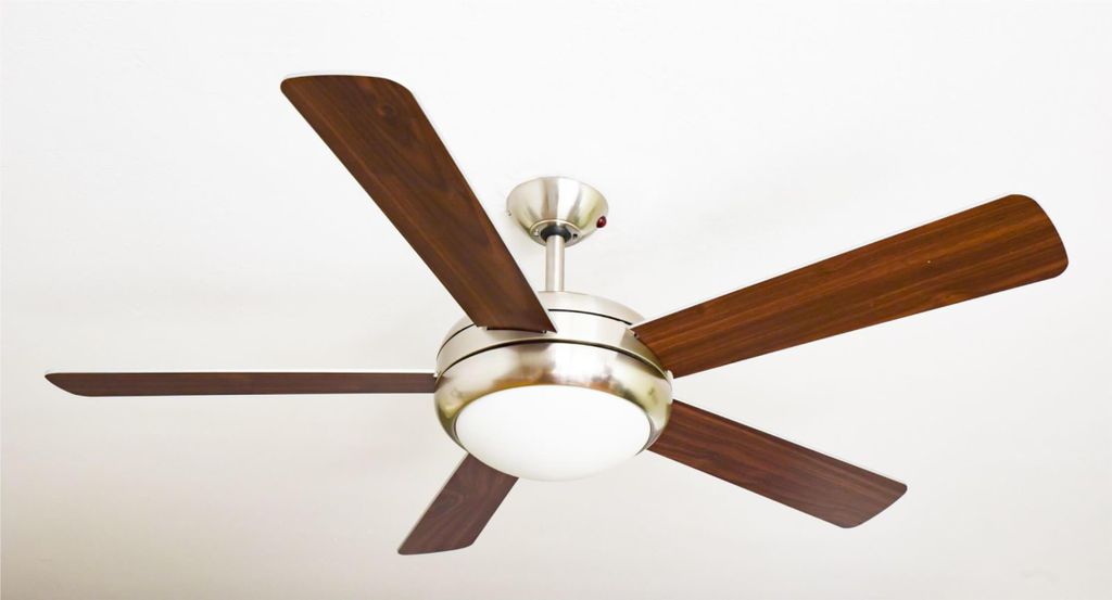 Ventilateur de plafond Ursa Nickel brossé pales Argent & Image du produit 