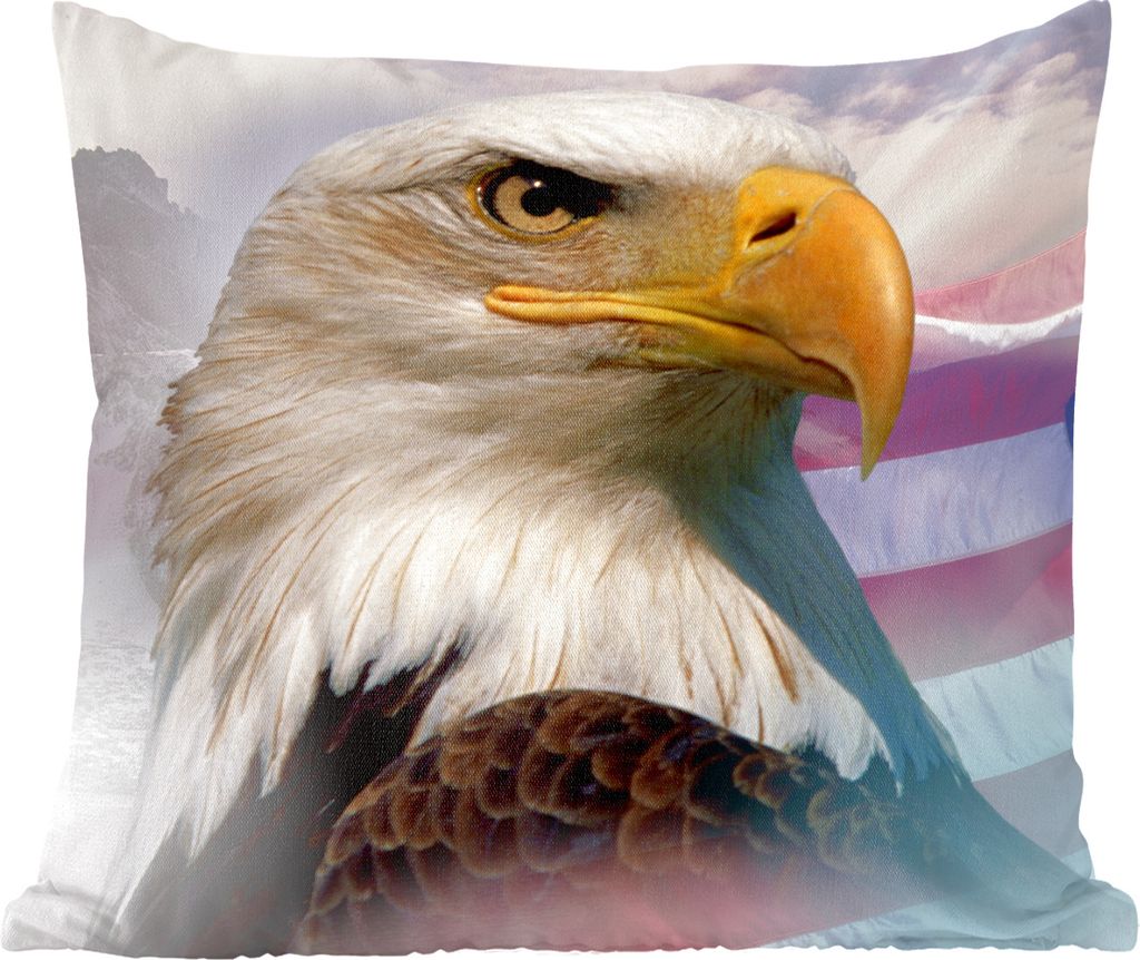 MuchoWow Zierkissen Sofakissen Wohnzimmer Dekokissen 45x45 cm Ein amerikanischer Weißkopfseeadler mit einer amerikanischen Flagge und Bergen - S...