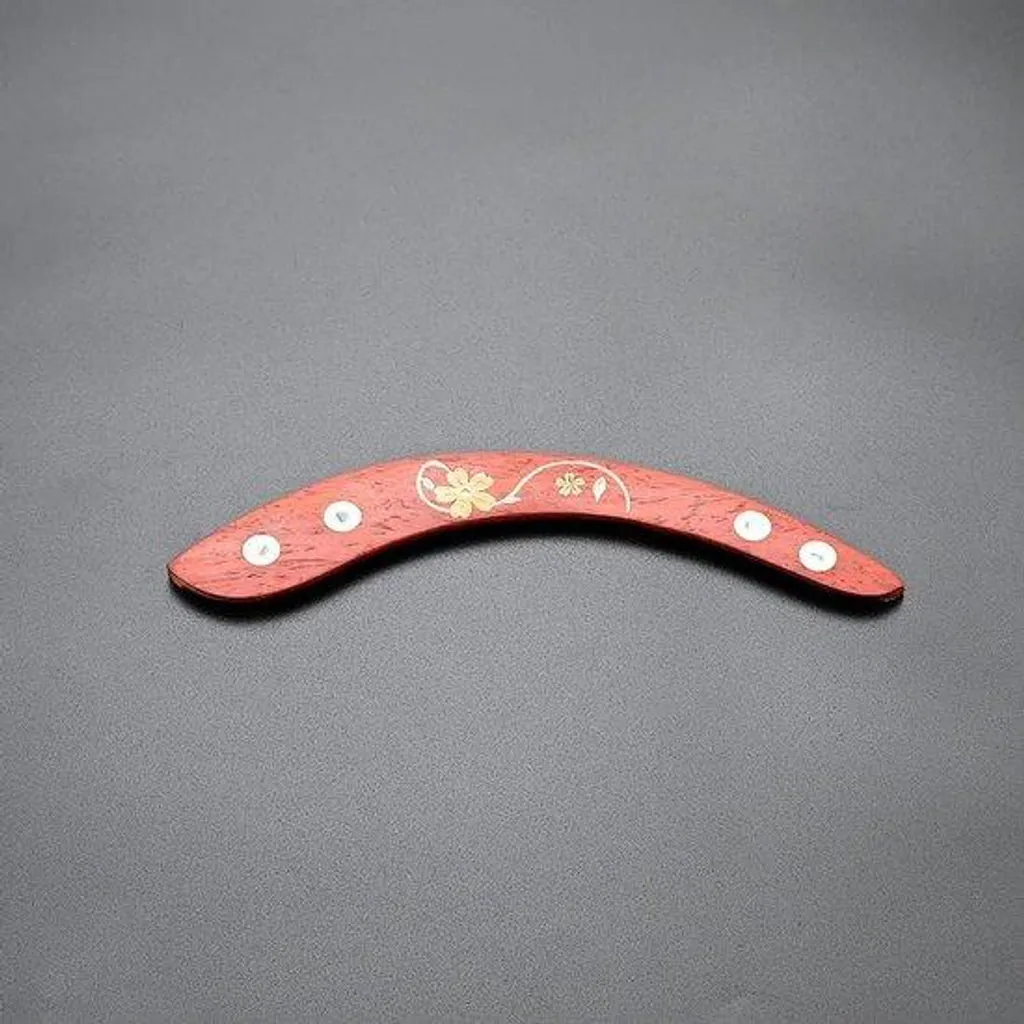 Accoudoir bois rouge pour guitare acoustique : confort et résonance