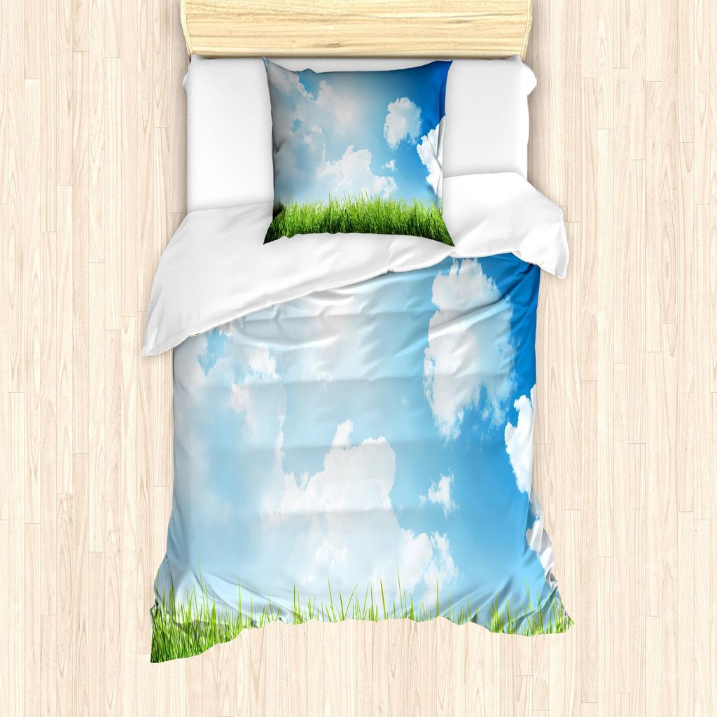 ABAKUHAUS Himmel Bettbezug Set, Sonniger Tag Bild mit grünem Gras Sun Rays Clouds Schönheit der Natur Land Wiese, 135 x 200 cm + 80 x 80 cm, Grü...