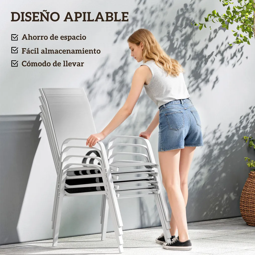 Chaises de terrasse minimalistes gris clair, structure empilable robuste