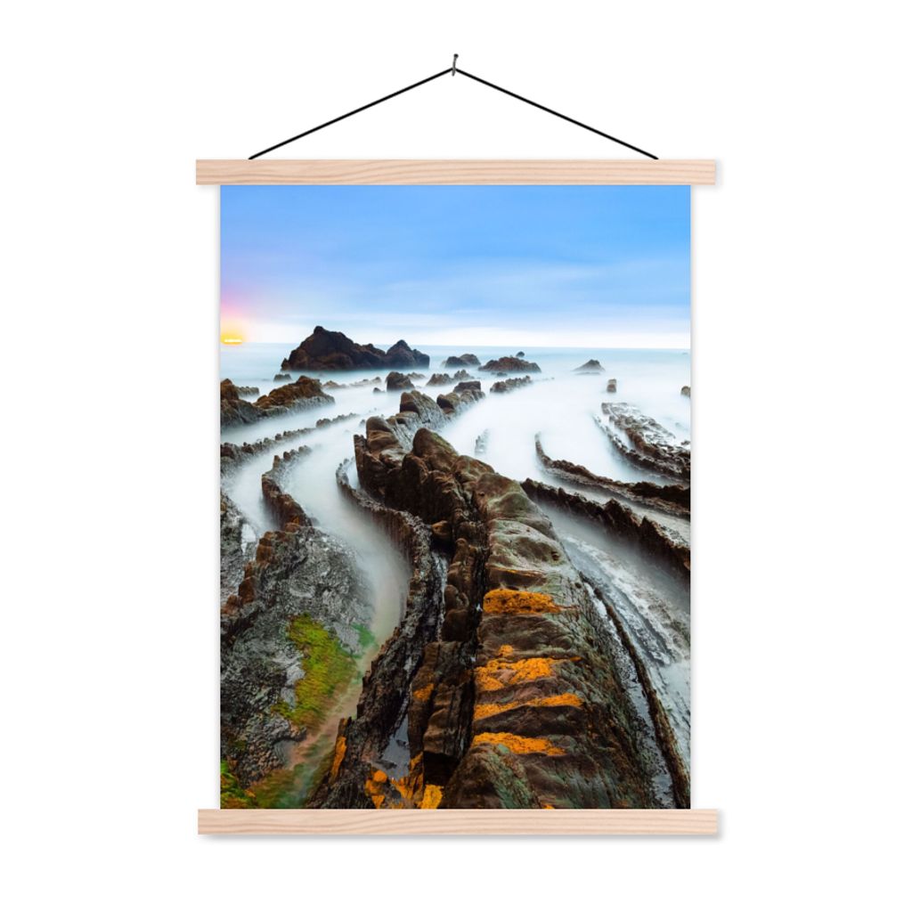 MuchoWow Textilposter Nebel - Felsen - Wasser - Natur 40x53 cm mit holzfarbenen Rahmen - Schlafzimmer