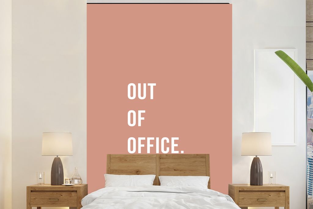 MuchoWow Fototapete für Wohnzimmer oder Schlafzimmer Wandtapete Vinyl Motivtapete Zitate - Rosa - Außer Dienst - 170x260 cm - Wohnzimmertapete