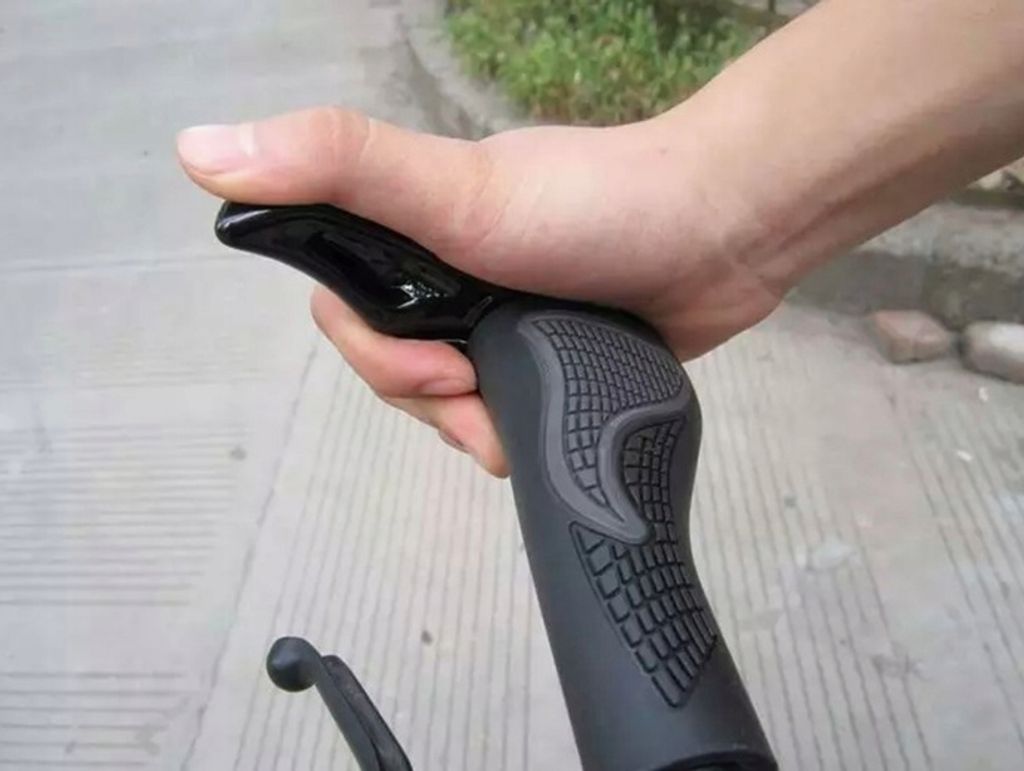 Trizand 18315 Protišmykové gripy s rohmi na bicykel 2 ks Obrázok produktu 16