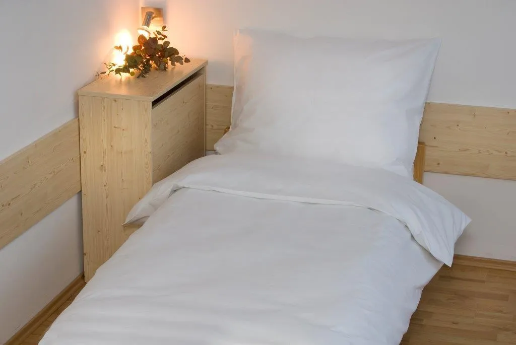 Parure de lit Lin UNI blanc 140x200cm avec taie 70x90cm et zip robuste