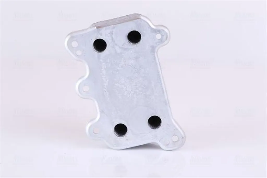 Radiateur d'huile moteur Nissens 90746 haute fiabilité OE 6281880201