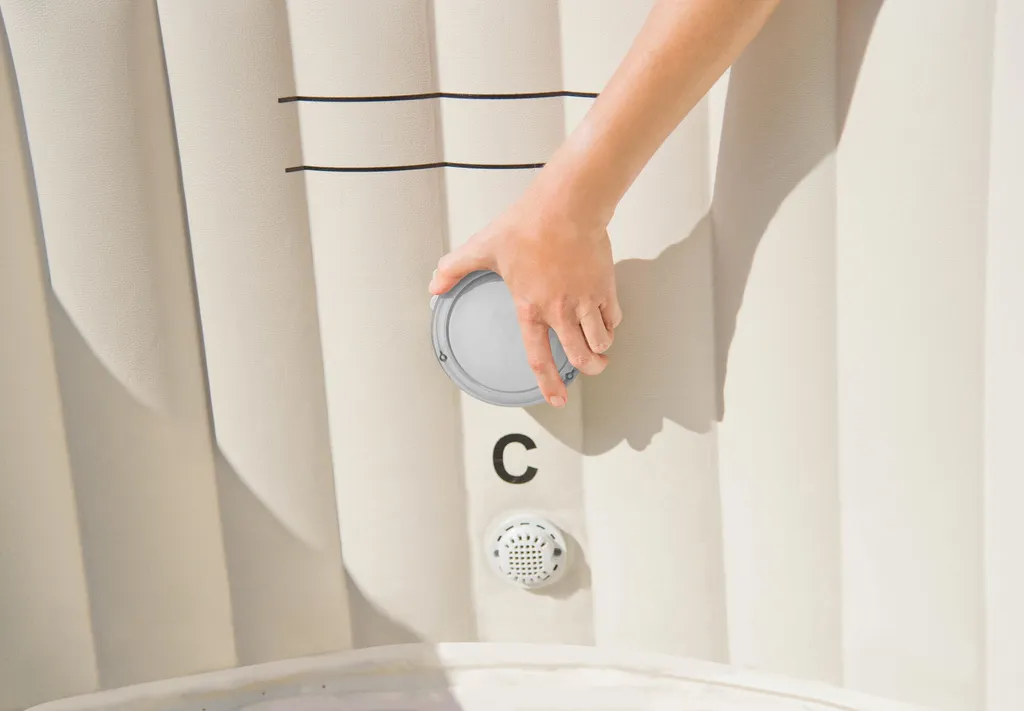 Luce Ambientale LED Intex 28503 per PureSpa | Design e Colori - 3