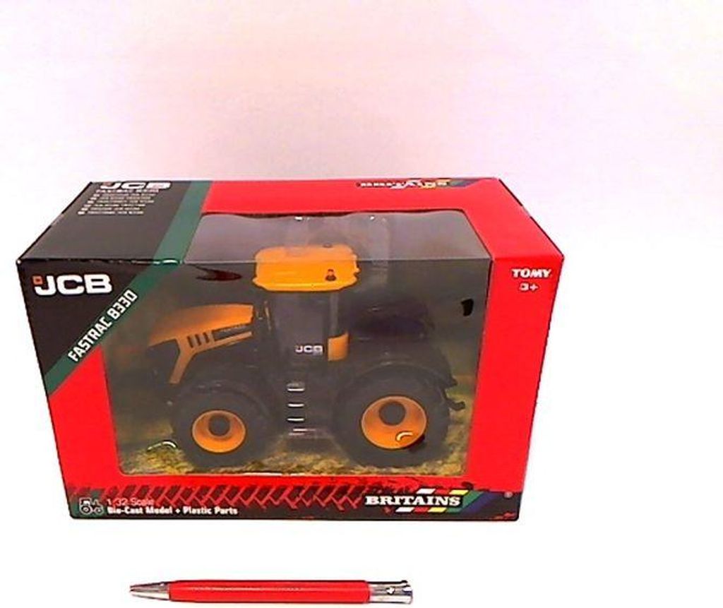 Ciągnik TOMY Britains Fastrac JCB 8330 43206 /3 Zdjęcie produktu 