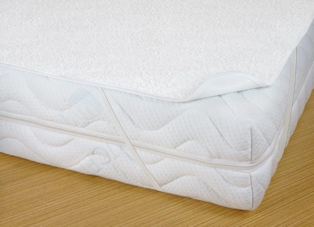 Protège-matelas respirant 200x220cm PU imperméable avec surface feutre