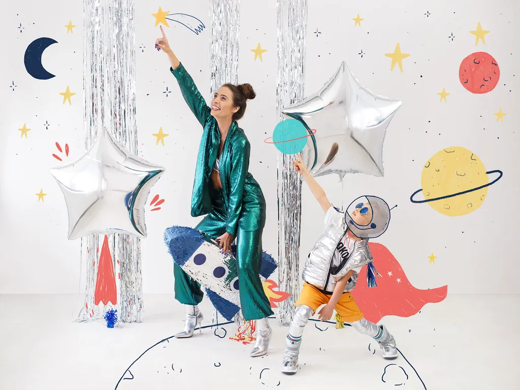Piñata Fusée XL Argentée 69cm en Carton Renforcé pour Jeu Anniversaire