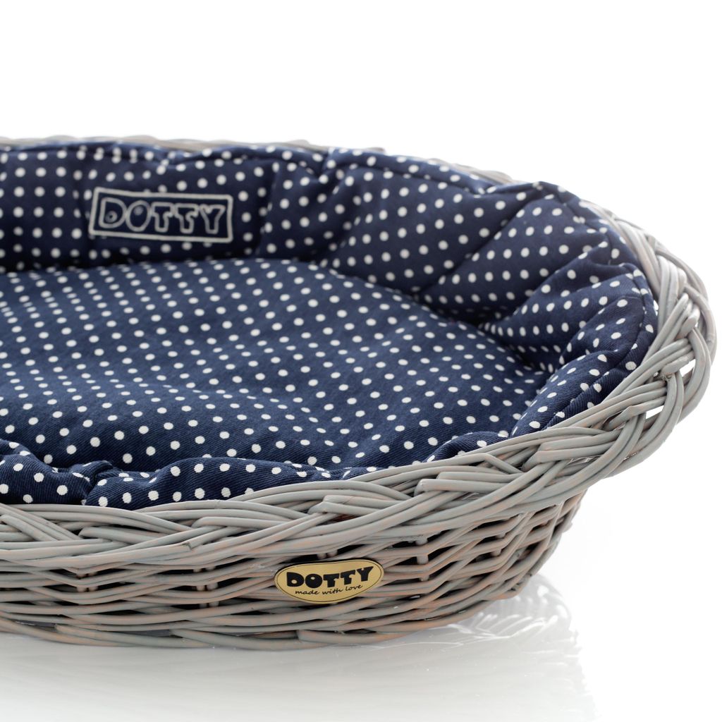 Handbemalter grauer Weidenkorb Wikikorb mit Baumwoll-Hundebett – Marineblau mit weißen Punkten Polka Dots – Waschbar & Weich – DOTTY