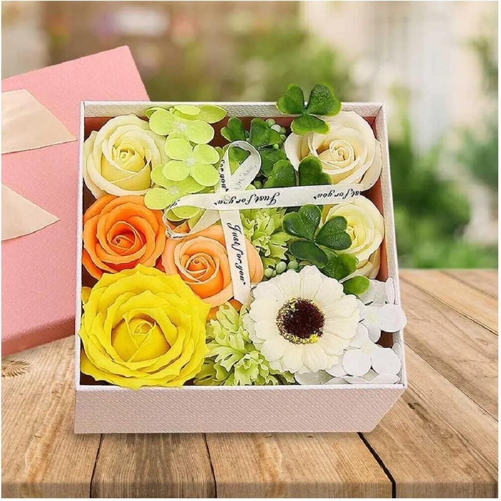 Bac à fleurs jaune 15x15x8 cm pour égayer un petit espace sans lumière
