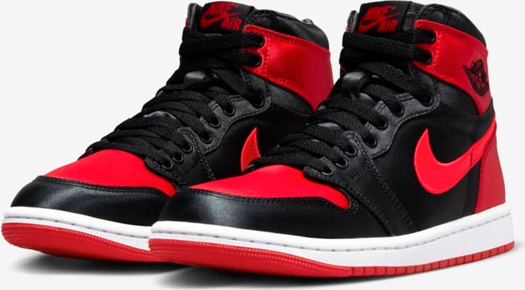 Air Jordan Retro High OG Satin Bred EU: 39