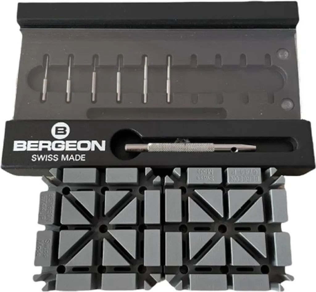Raccourcir un bracelet de montre large avec l'outil Bergeon 7744 pro
