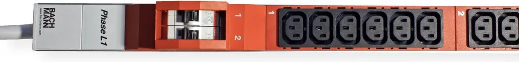 Unité de distribution d'énergie PDU 1U 36x C13 BACHMANN CEE 3x32A Rouge