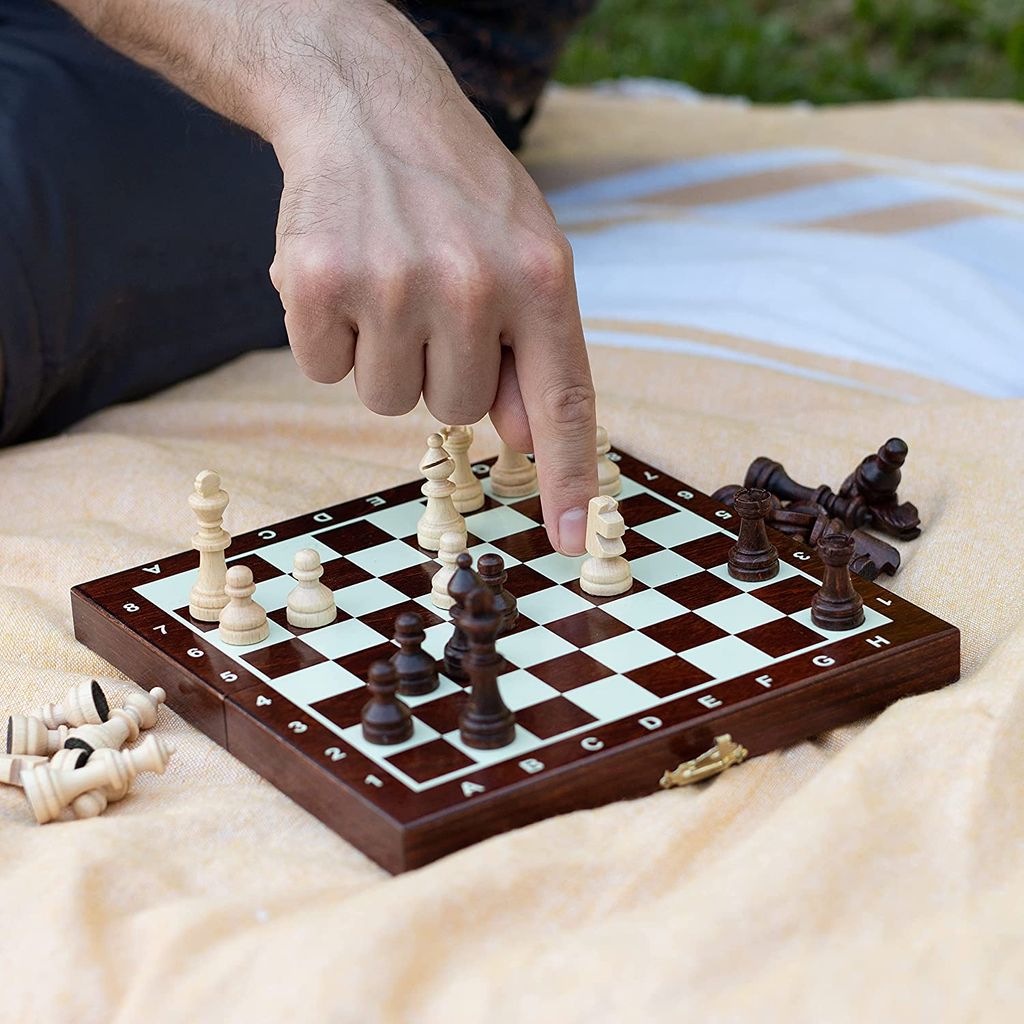 Schachspiel Kreuzritter Figuren mit handgefertigtem Massivholz Schachbrett 