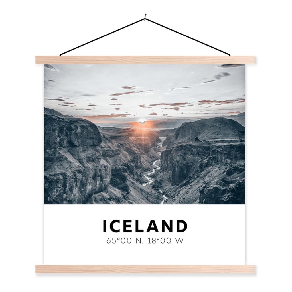 MuchoWow Textilposter Island - Berge - Wasser - Sonne 40x40 cm mit holzfarbenen Rahmen - Posterleiste