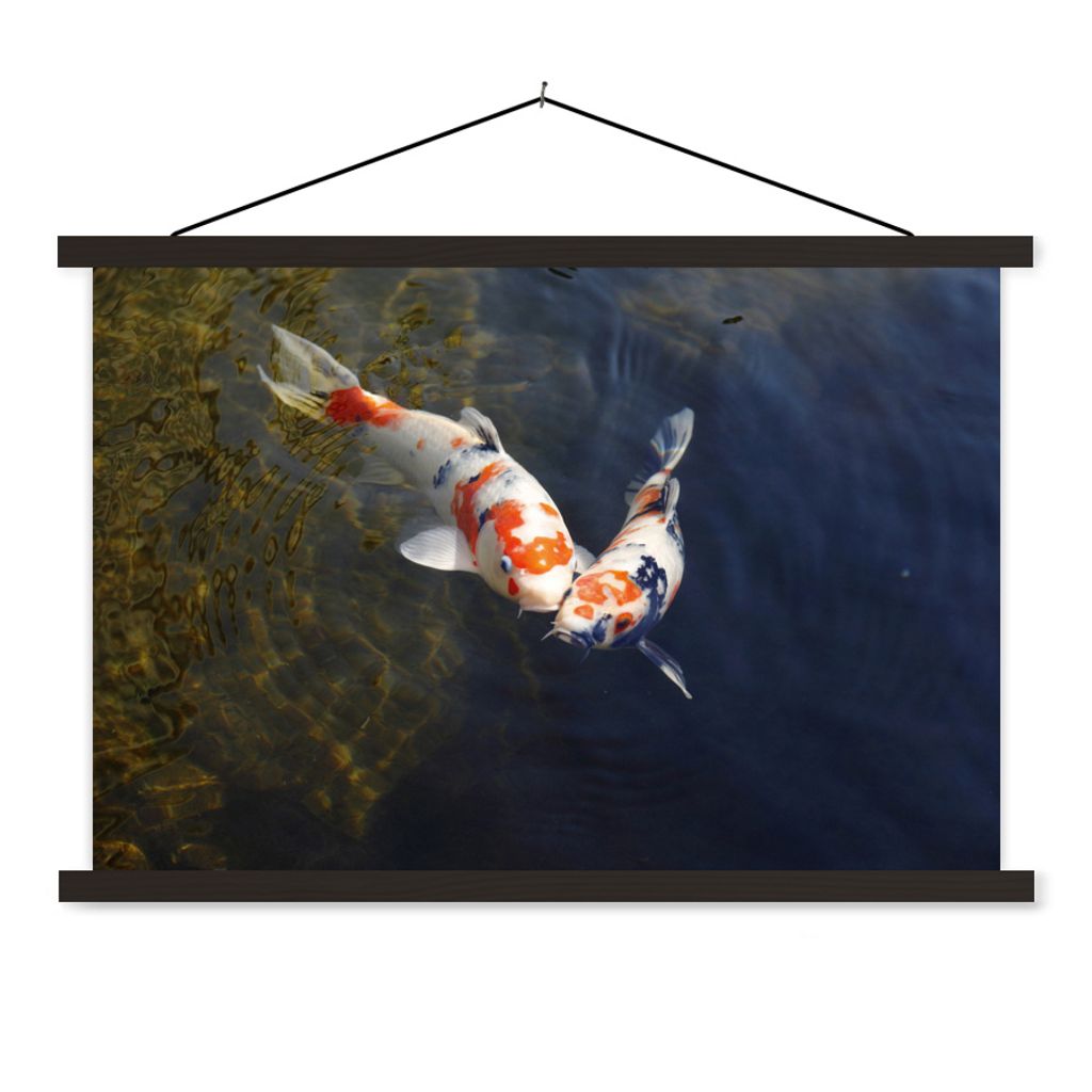 MuchoWow Textilposter Zwei Koi-Karpfen im Wasser 60x40 cm mit schwarzem Rahmen - Hölzernes