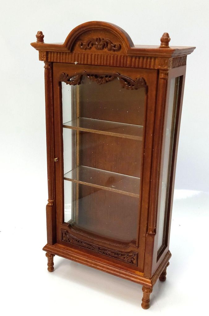 Vitrine aus Holz, Nussbaumfarbig, Für 1:12 Puppenstuben. 16,2x8x3,6 cm.