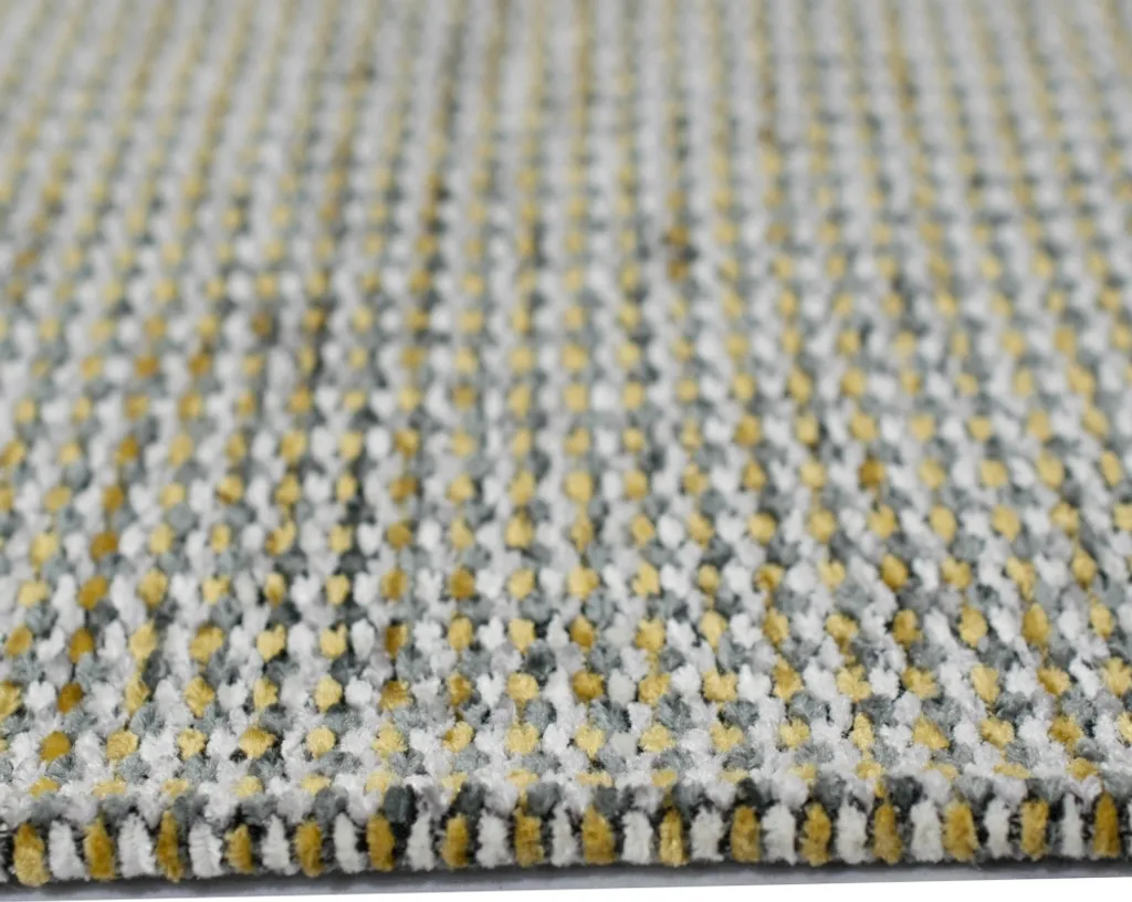 Tapis naturel gris reflets dorés - Texture douce et tissage résistant
