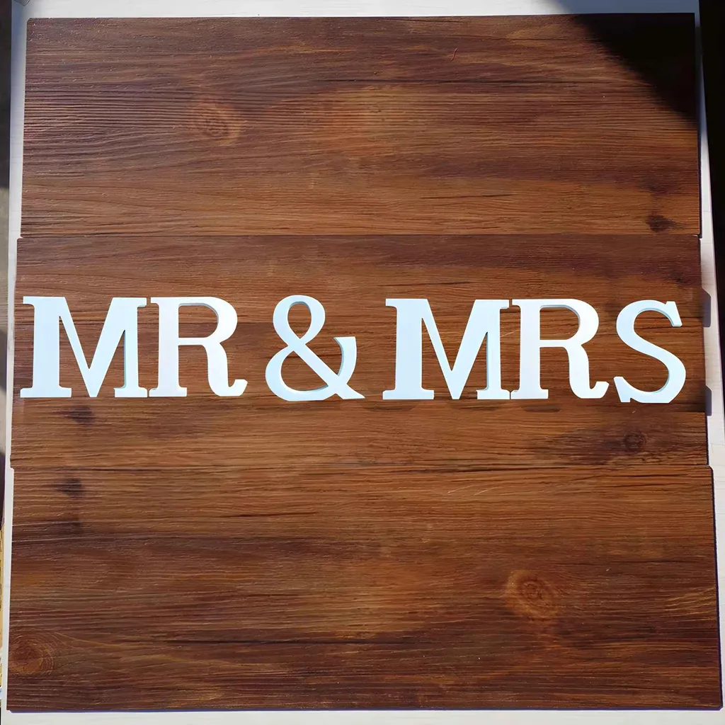 Grandes lettres Mr & Mrs en bois brut 20 cm - Support autoportant chic