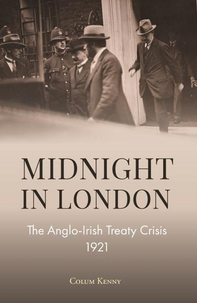 Midnight In London Pb – Lingua: Inglese