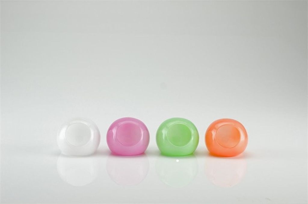 INNA-Glas Kerzen Kugelvase Roldan aus Glas, apfelgrün, 8 cm, Ø 9 cm - Farbige Vase