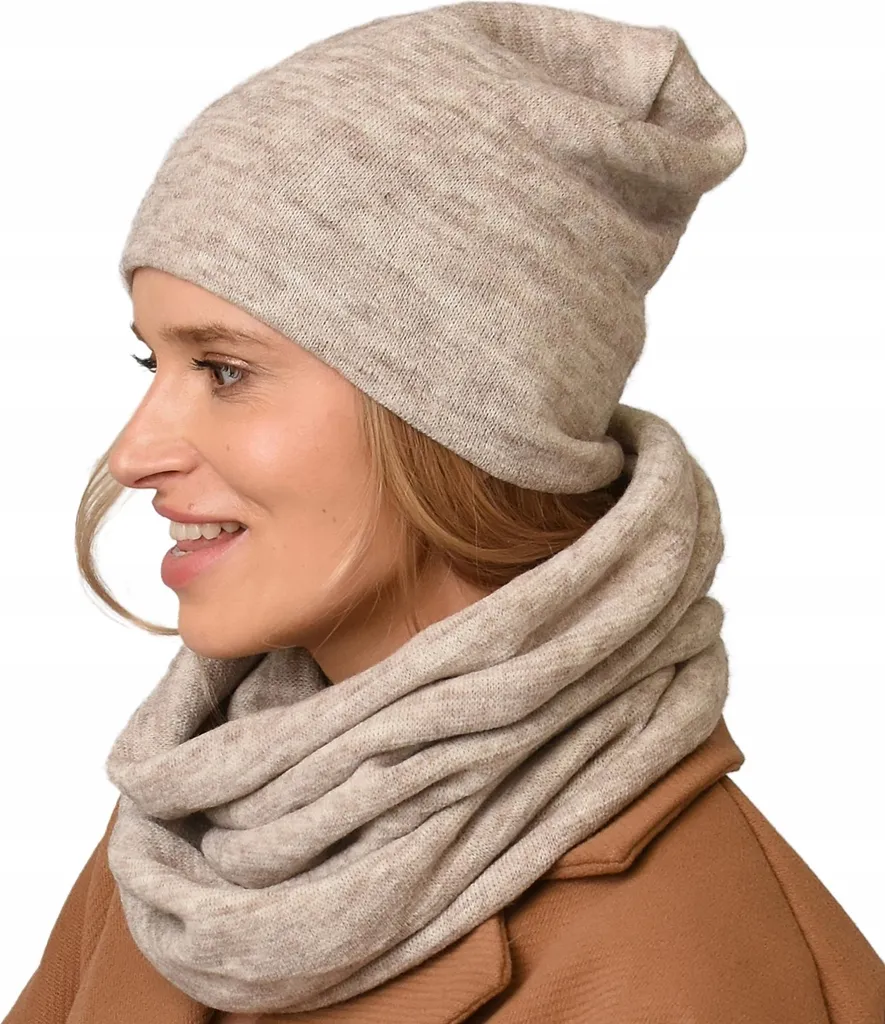 Set Invernale Beige K6: Berretto e Sciarpa Tunnel Anti-Vento - 1