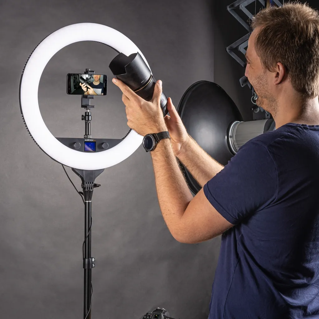 Walimex pro Treppiede per lampada da tavolo regolabile in altezza da 35 a 65 cm, treppiede da tavolo con testa a sfera per rotazione di 360° e inclinazione di 90°, treppiede con attacco a morsetto per illuminazione da studio e telecamera - 16