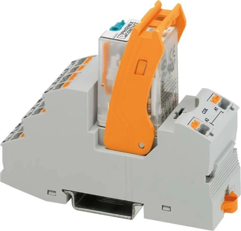 Relais de commutation AC 230V rail DIN avec 4 contacts inverseurs RT