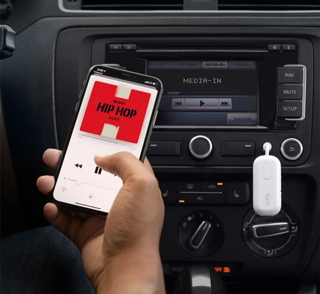 Twelve South AirFly Pro Bianco: L'Accessorio Bluetooth Indispensabile - 11